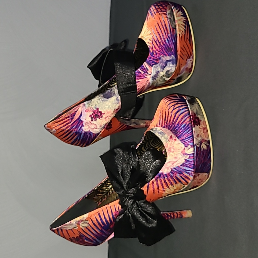 Sexy Heels with Bow Iron Fist pumps